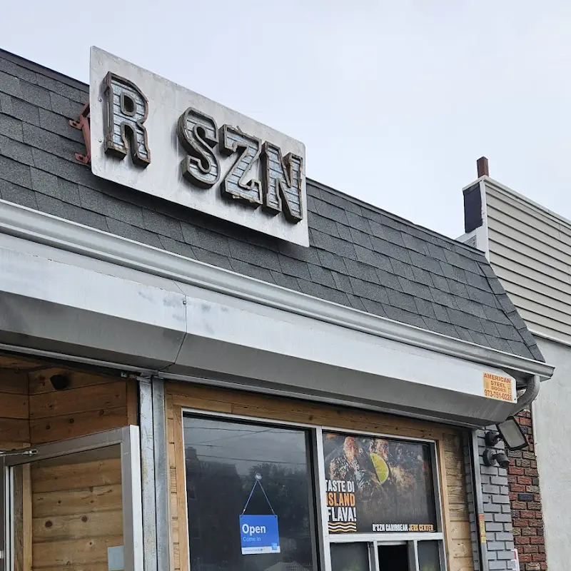 R'SZN Caribbean Jerk Center