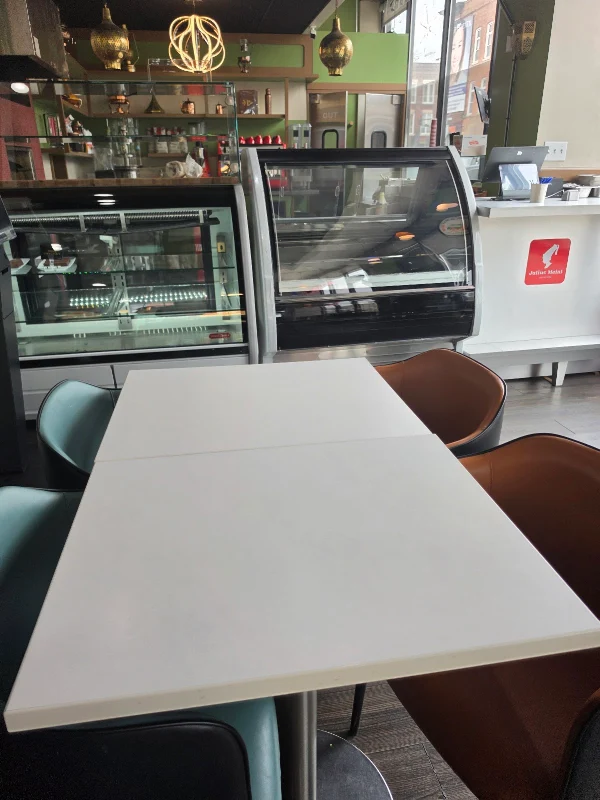 Ovali Cafe House | Italian Style Pizza