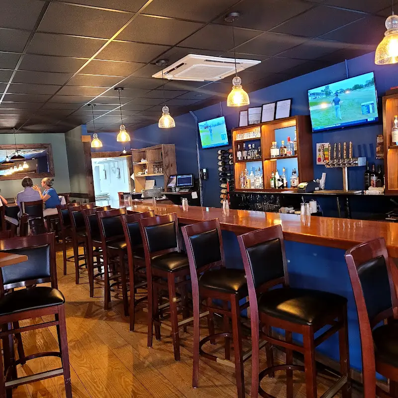 River Pub & Grill
