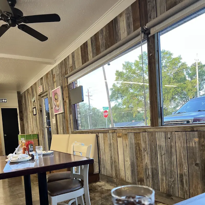 White Oak Café