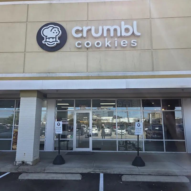 Crumbl – Cookies & Desserts