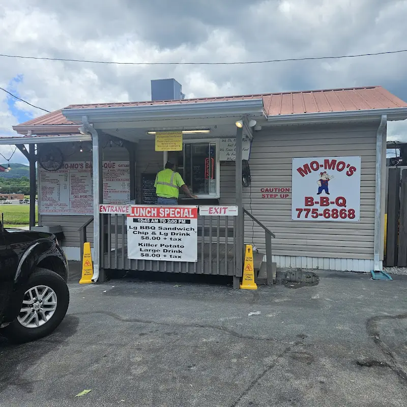 MO MO's Bar BQ