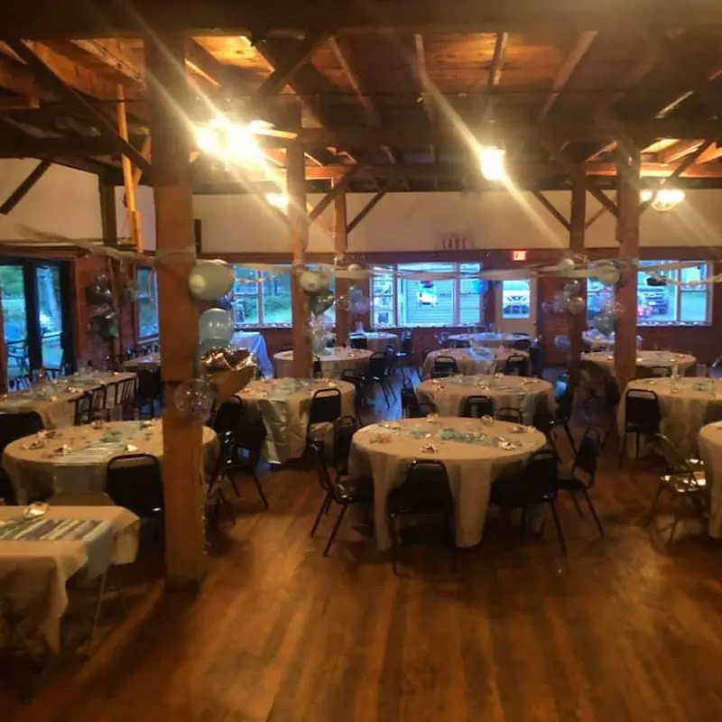 Kasoag Lake Tavern And Grill