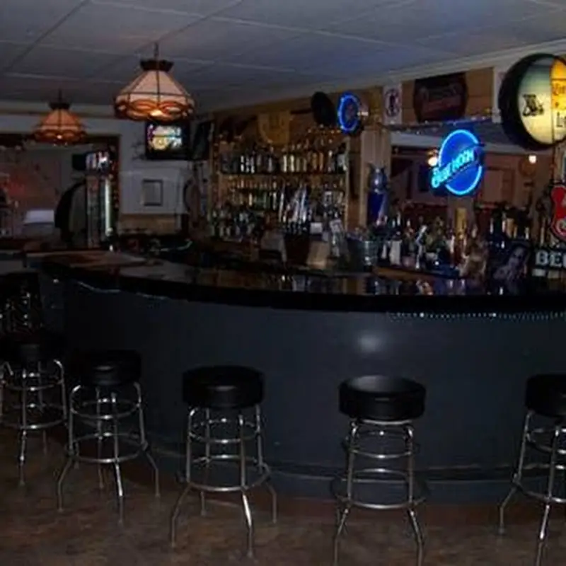 Lombardo's Pizzeria Plus