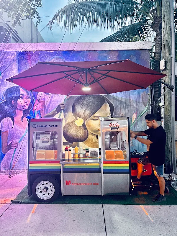 Estación hot dogs