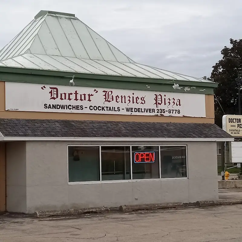 Doctor Benzies Pizza