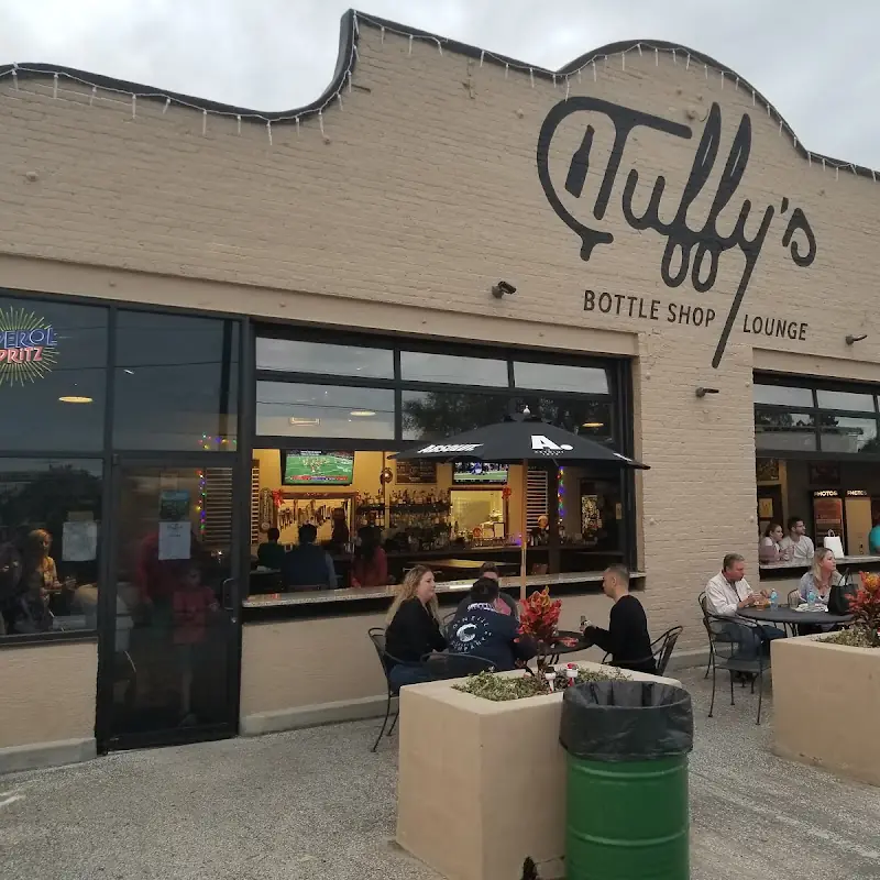 Tuffy's Music Box & Lounge