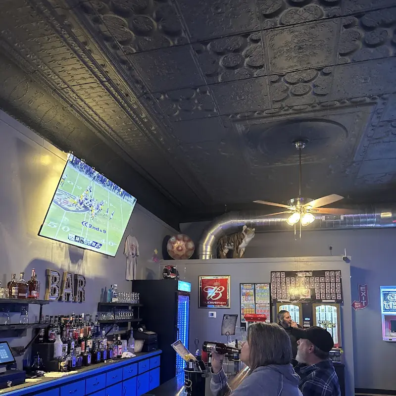 Jonesy’s Bar & Grill