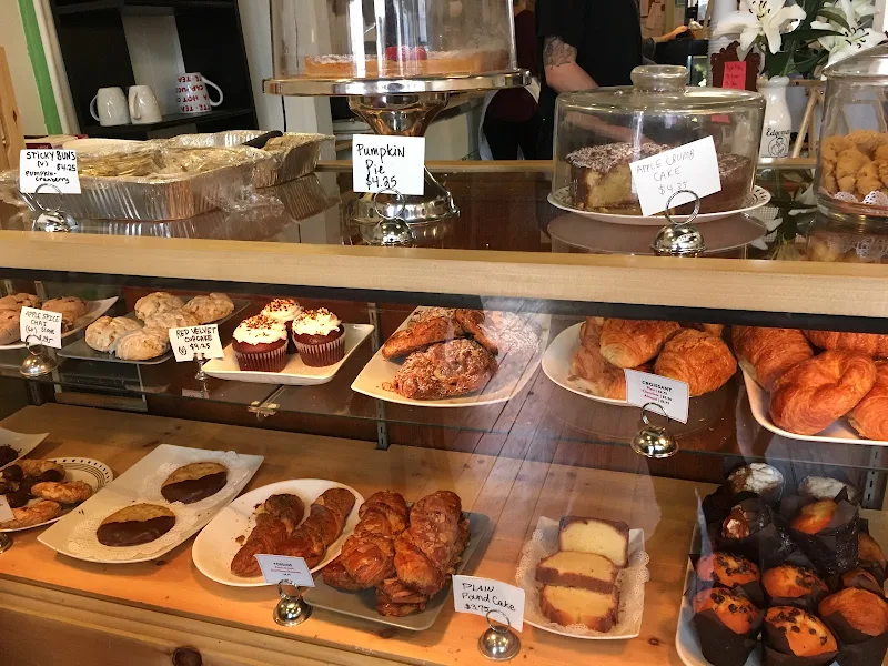 Muddy Water Coffee & Cafe