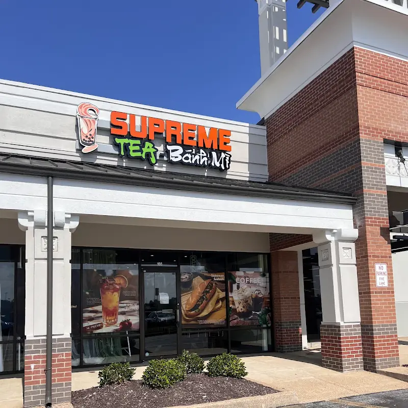 Supreme Tea & Banh Mi