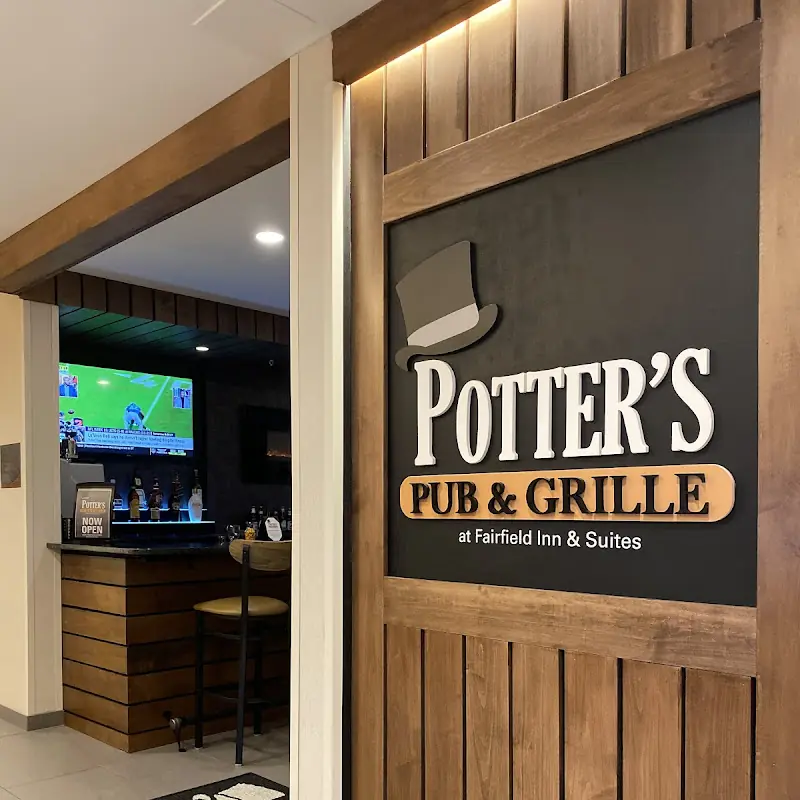 Potter's Pub & Grille
