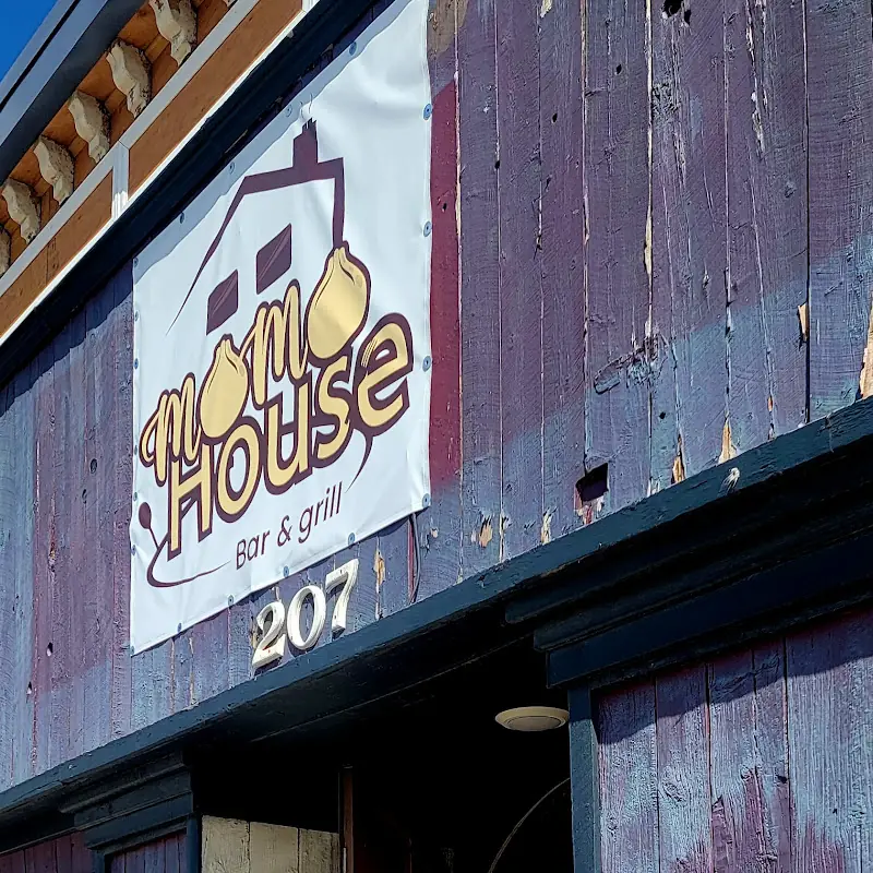 MOMO HOUSE & GRILl