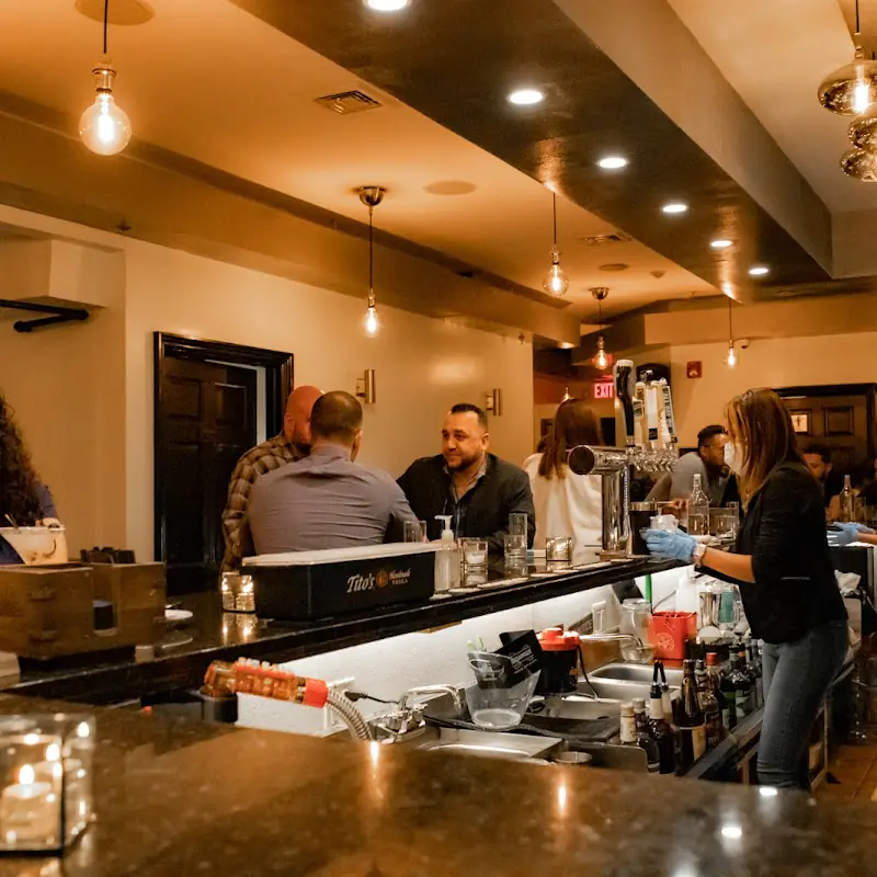 690 Park Restaurant Bar & Lounge