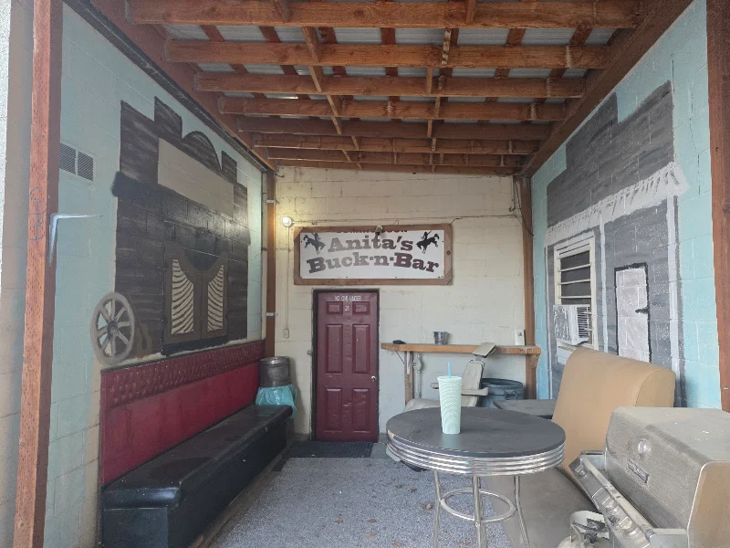 Anita's Buck N Bar