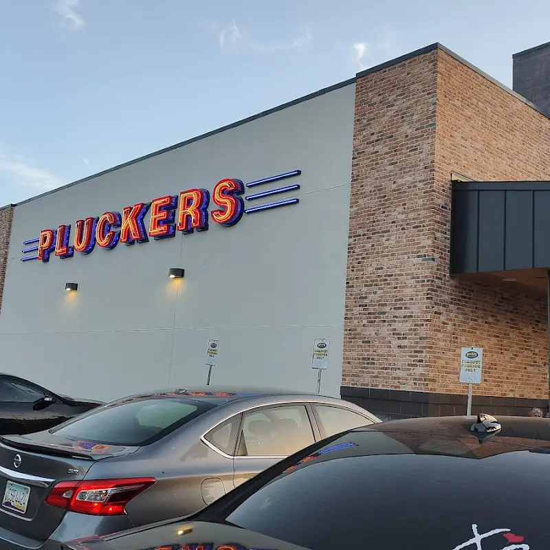 Pluckers Wing Bar