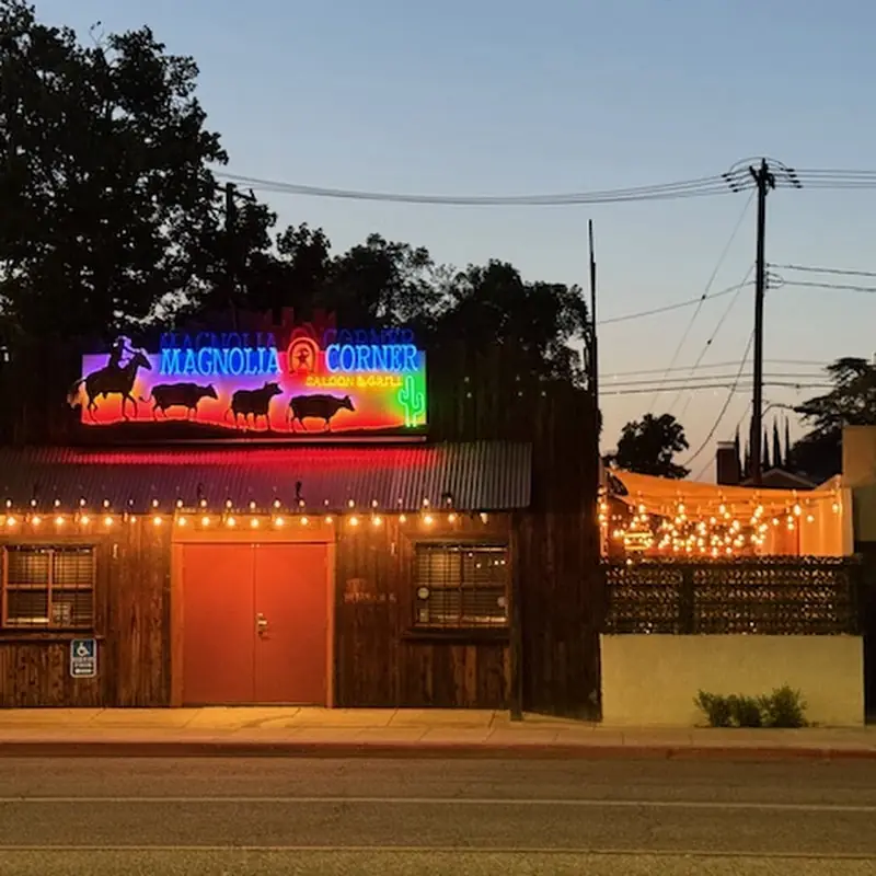 Magnolia Corner