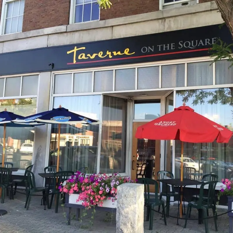 Taverne on the Square