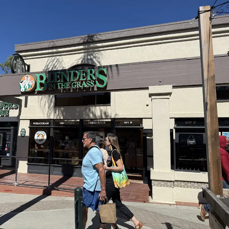 Blenders In The Grass - Downtown Ventura