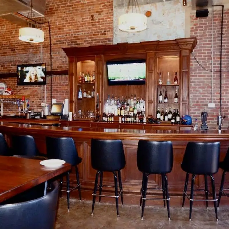 Roma Italian Bistro