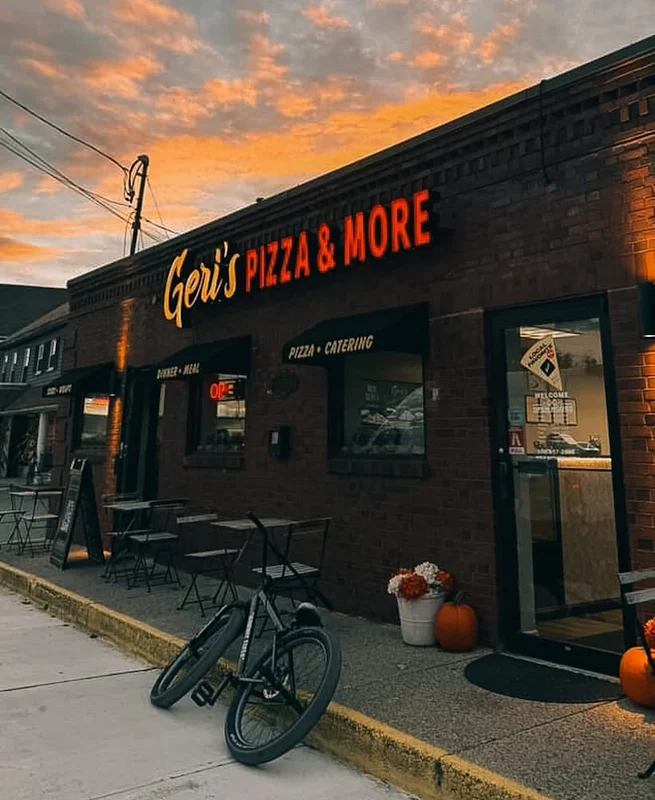 Geri's Pizza & Chicken
