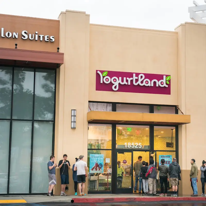 Yogurtland Huntington Beach