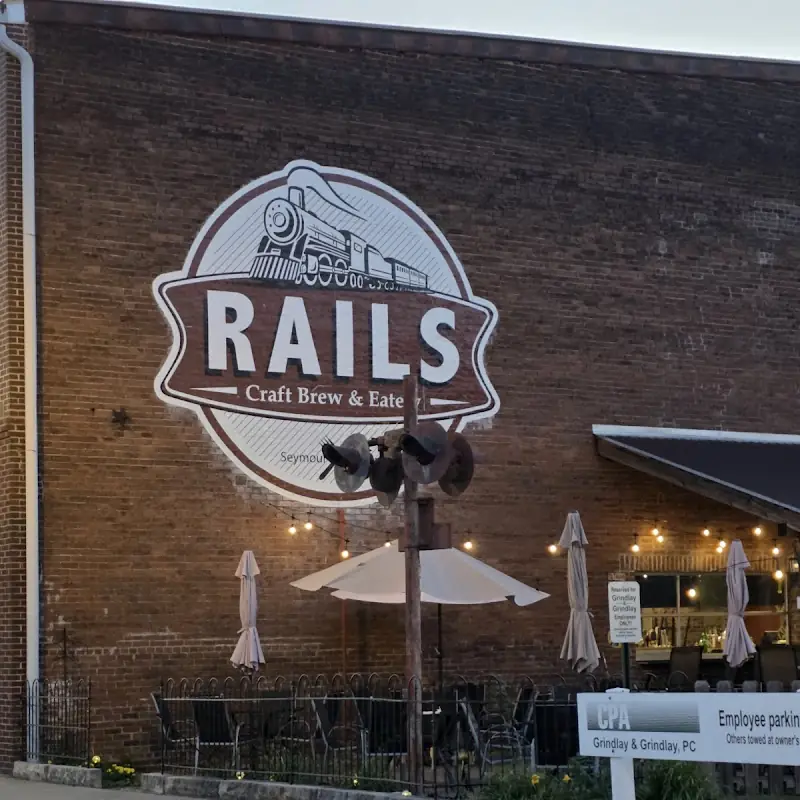 Rails Craft Brew & Eatery