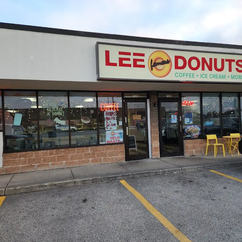 Lee Donuts