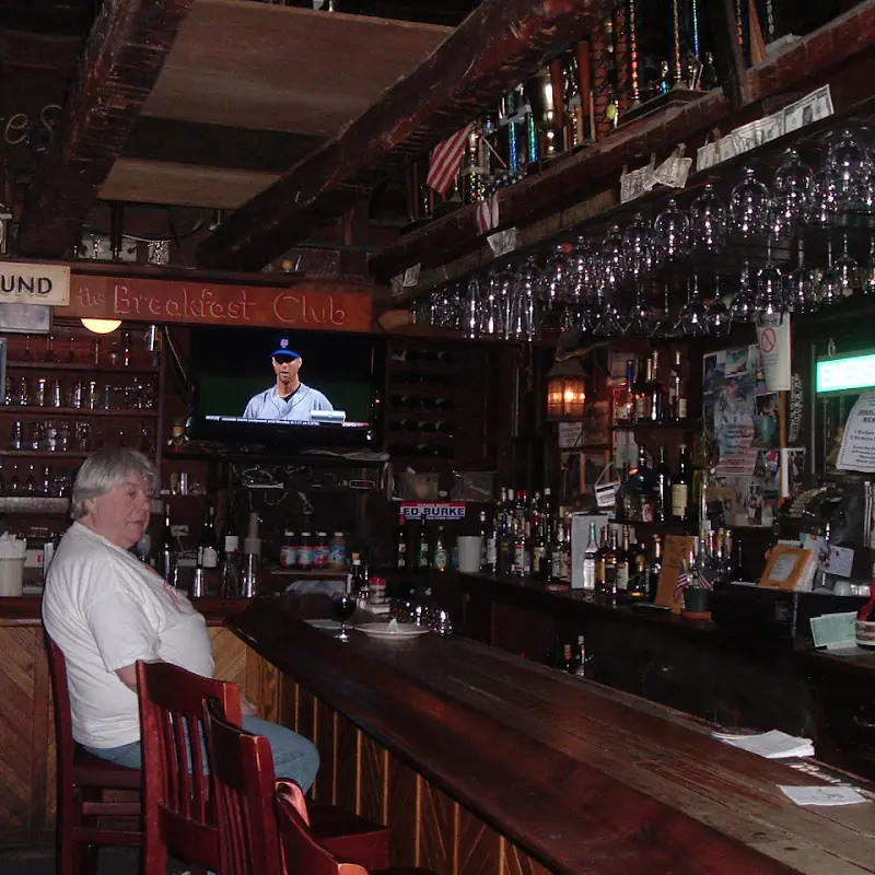 Fellingham's Restaurant Sports Bar