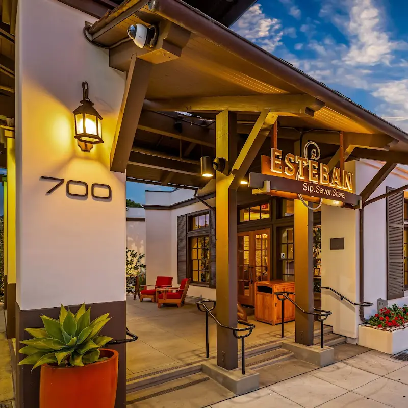 Estéban Restaurant, Locals' Favorite
