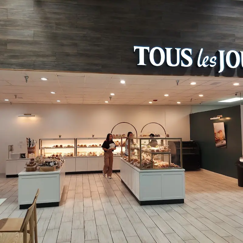 TOUS les JOURS Bakery Café