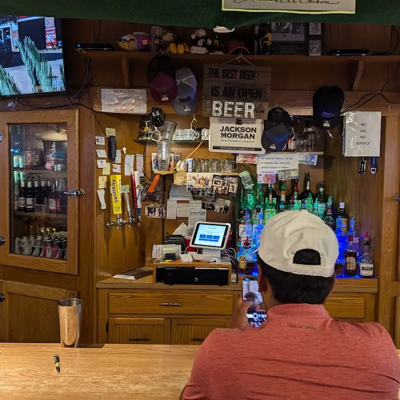 Sidelines Bar & Grill