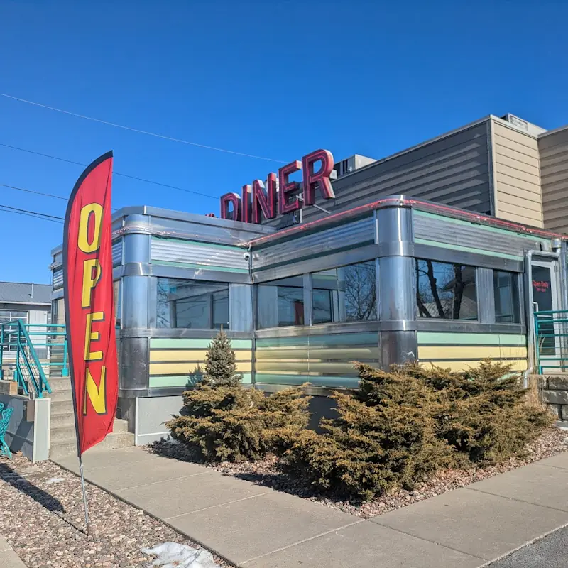 Broadway Diner