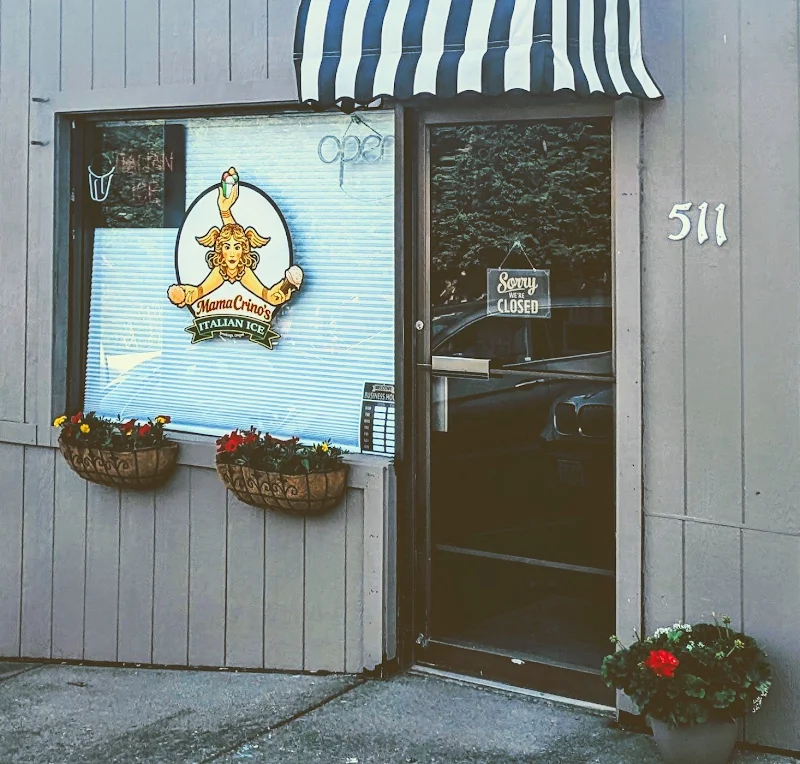 Mama Crino's Italian Ice