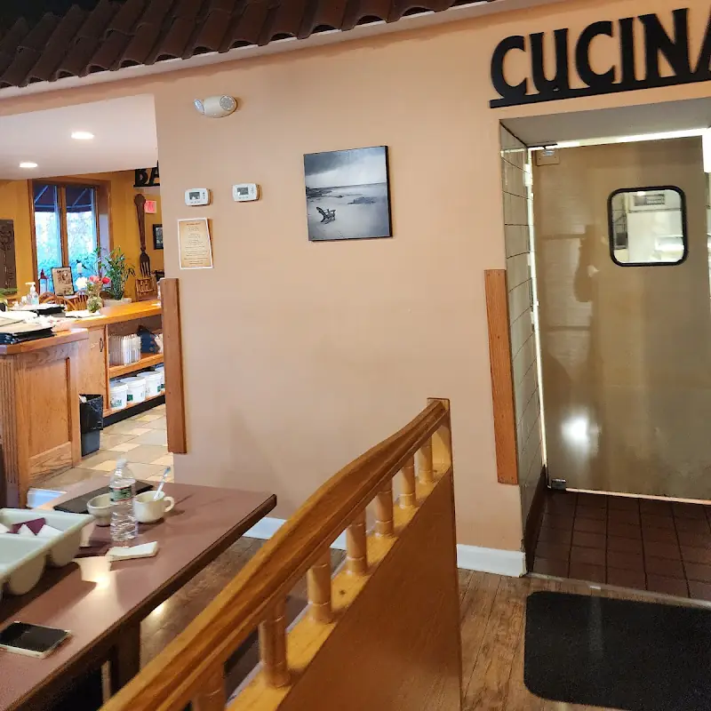 Royal II Restaurant and Grill