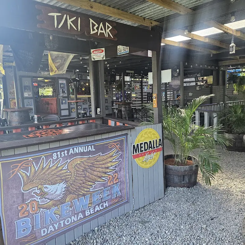 Iron Bar & Grill