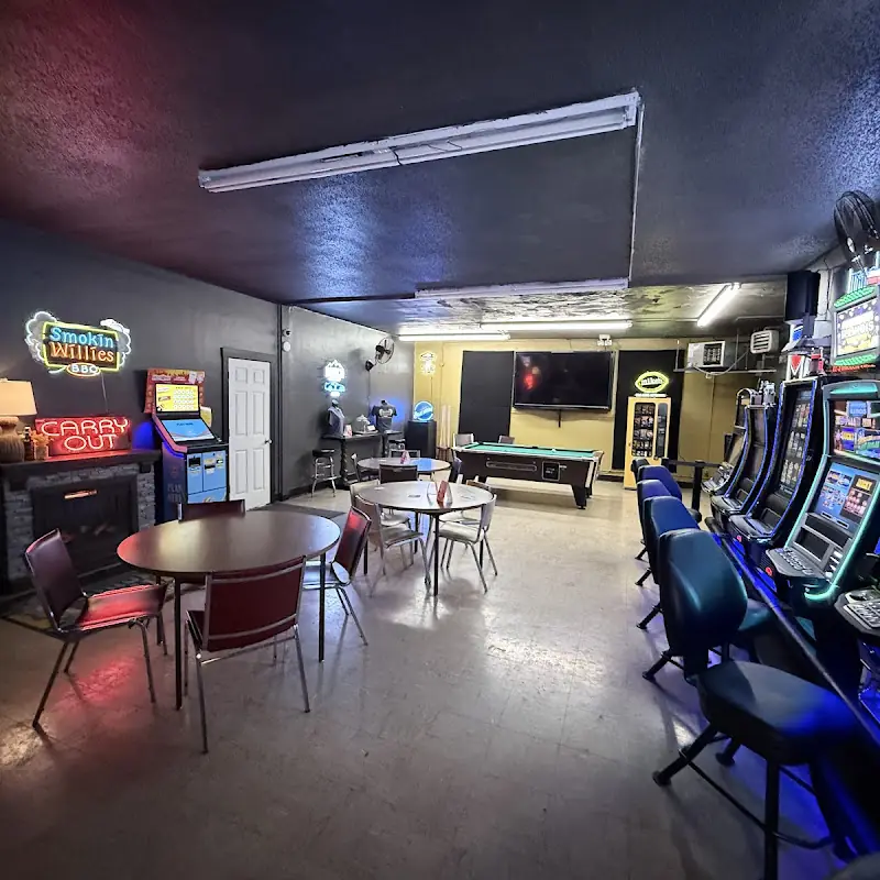 Smokin' Willies BBQ - Barbecue Restaurant & Event Venue