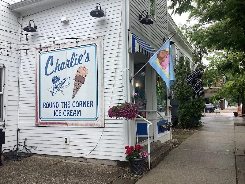 Charlie's Round The Corner