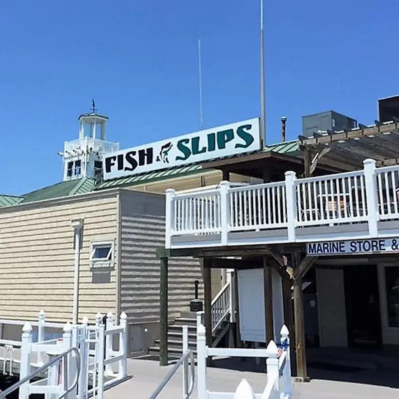 Fish & Slips Marina Raw Bar & Grill
