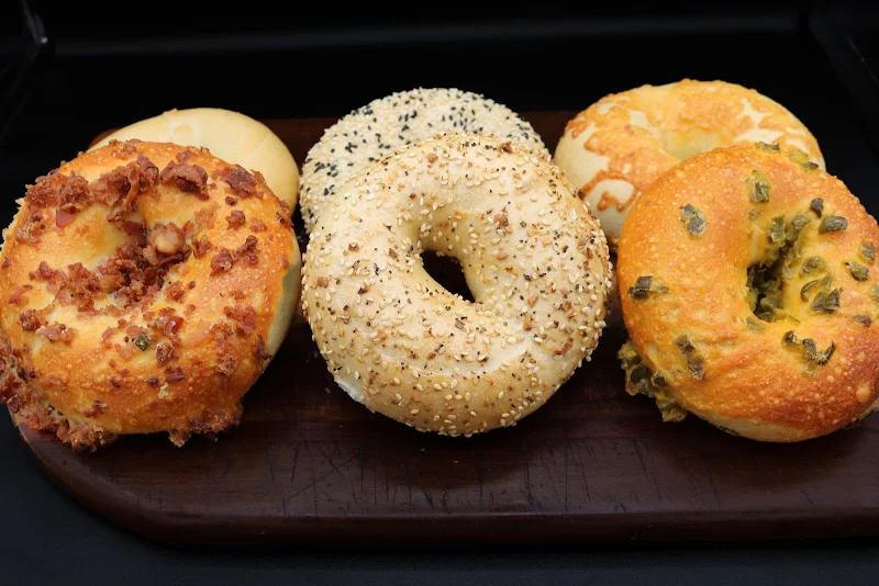 Di's Mountain Bagels