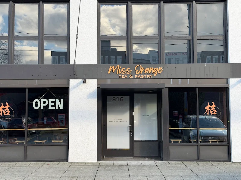 Miss Orange Tea & Pastry