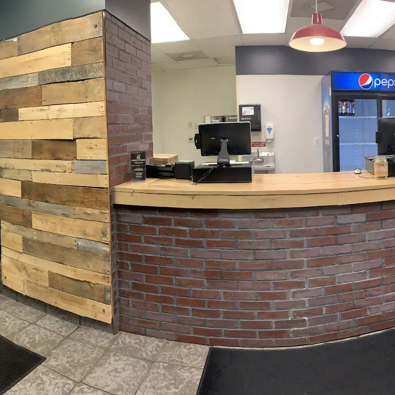 Johnny Z's Pizzeria