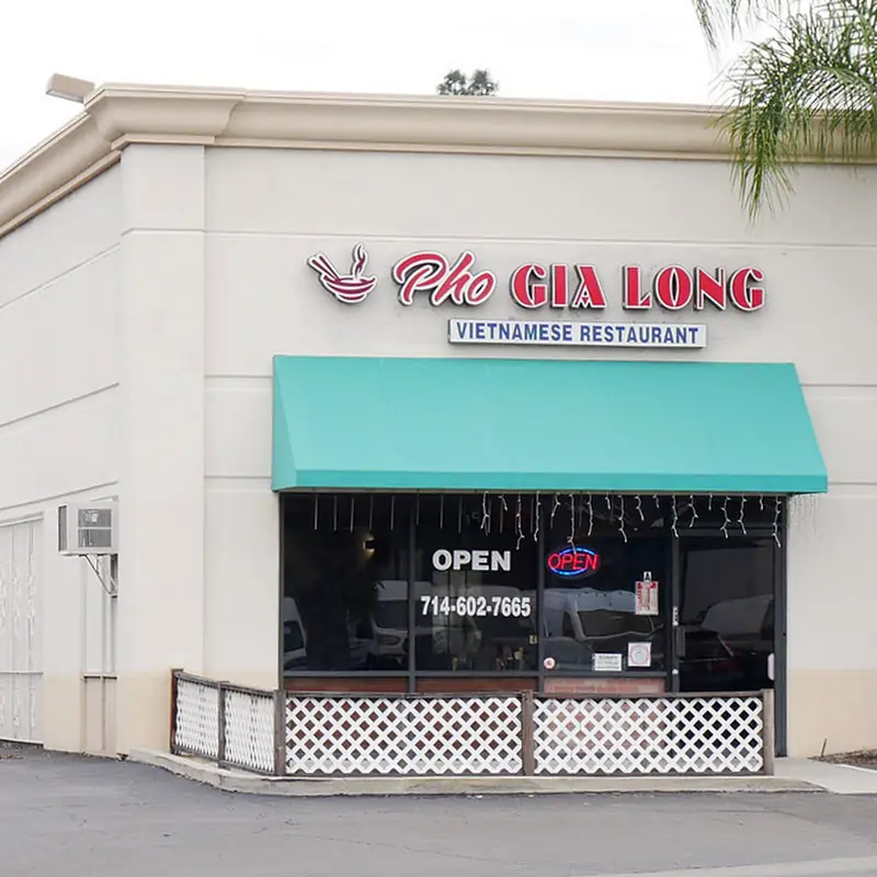 Pho Gia Long