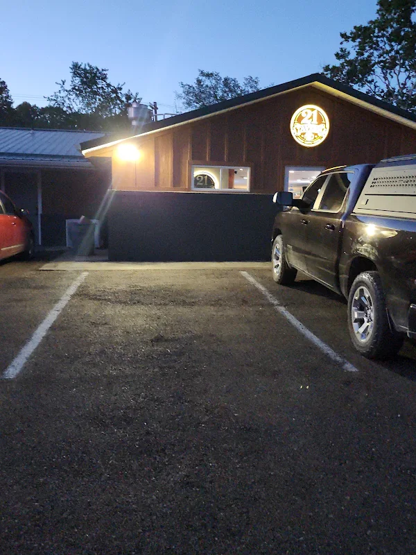 21 Tavern