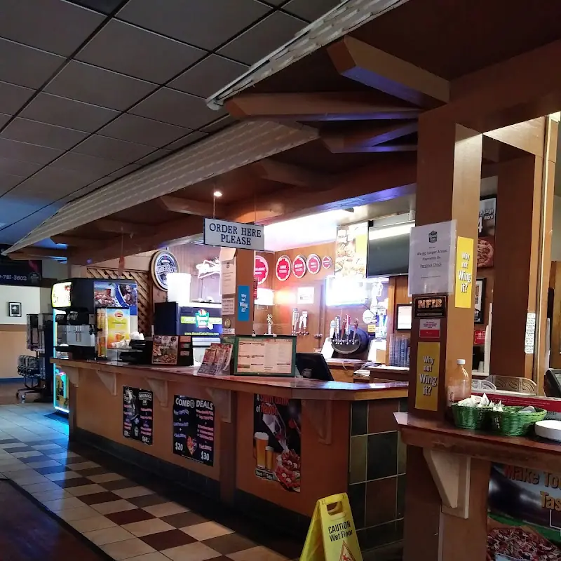 Round Table Pizza