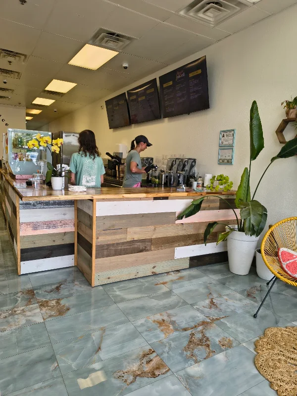 Straight Juiced Smoothie Bar