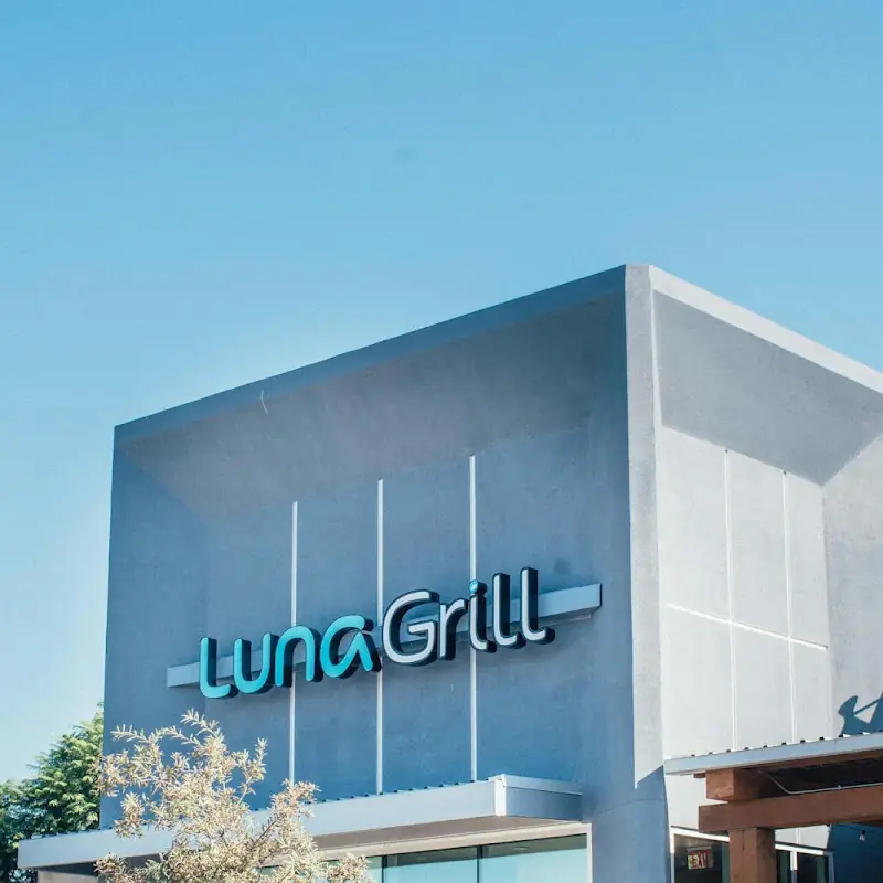 Luna Grill Millenia