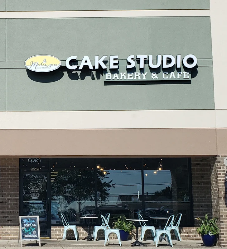 Meringue Cake Studio
