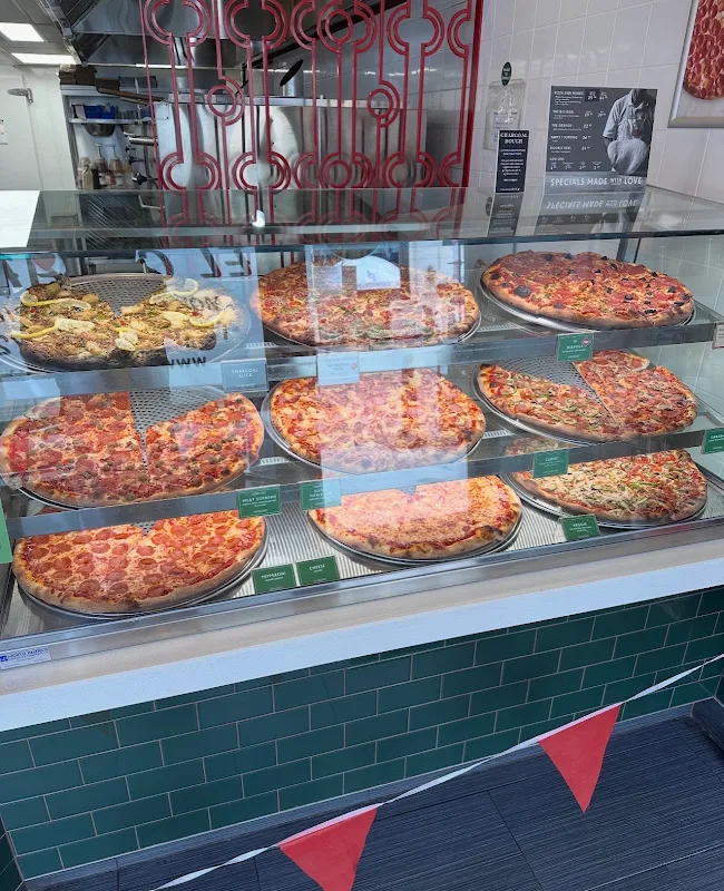 Pizza Nova