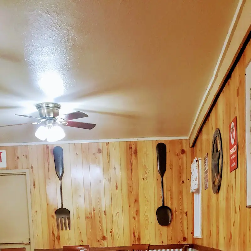 Iowa Park Hwy Grill