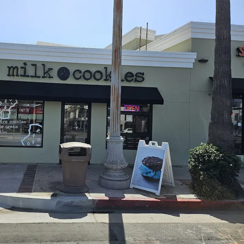 Milk & Cookies